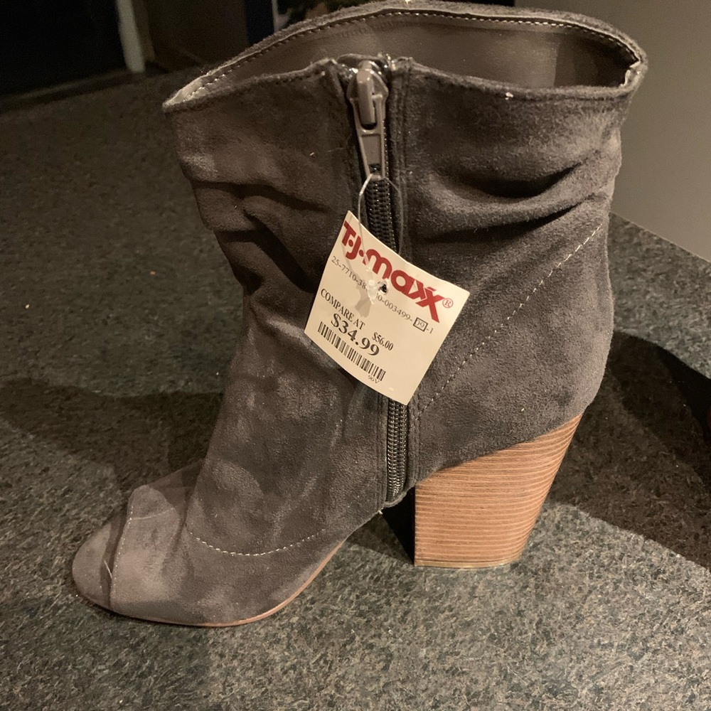 Peekaboo toe high heel 4inches gray suede